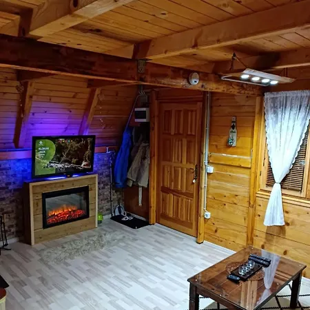 Winter Vikendica Mimiena *